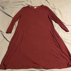 Size small maroon half sleeve dress.